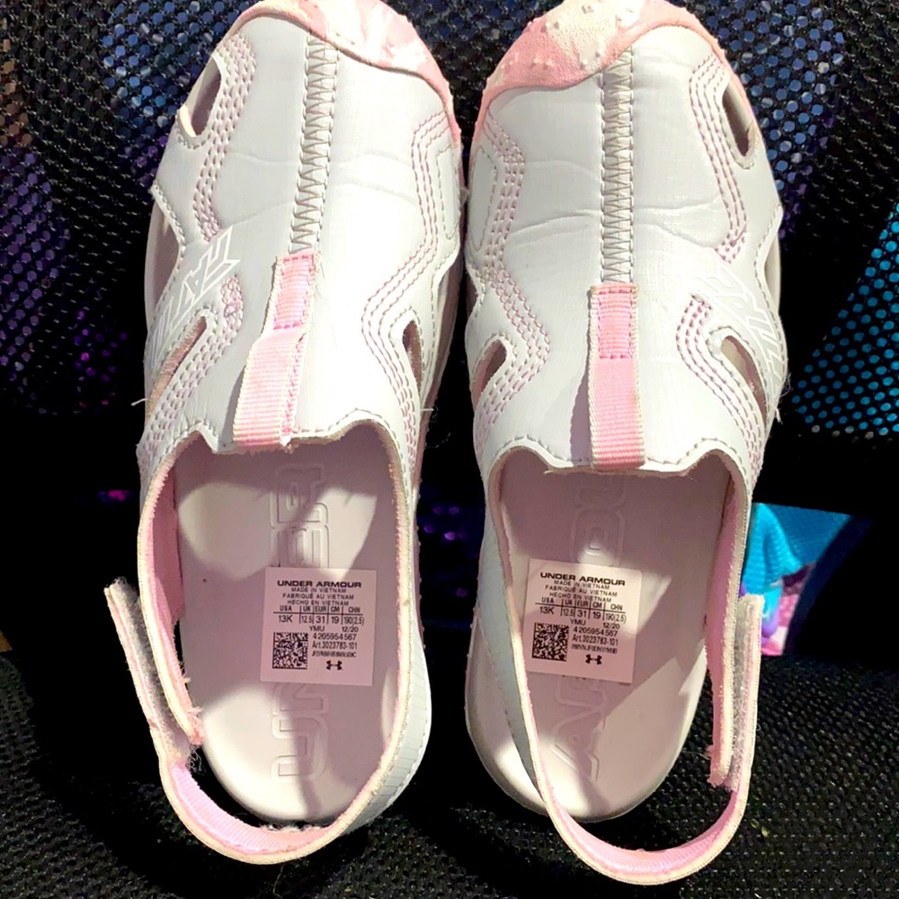 Under Armour Girls Sandals Size 13